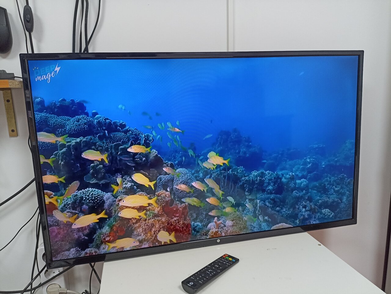 Телевизор Hi 40 дюймов